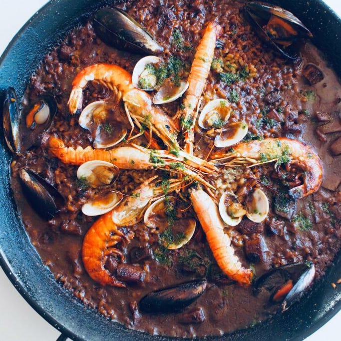 Catalan-style Paella